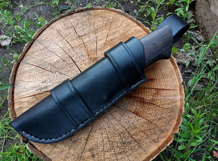 Forged engraved knife