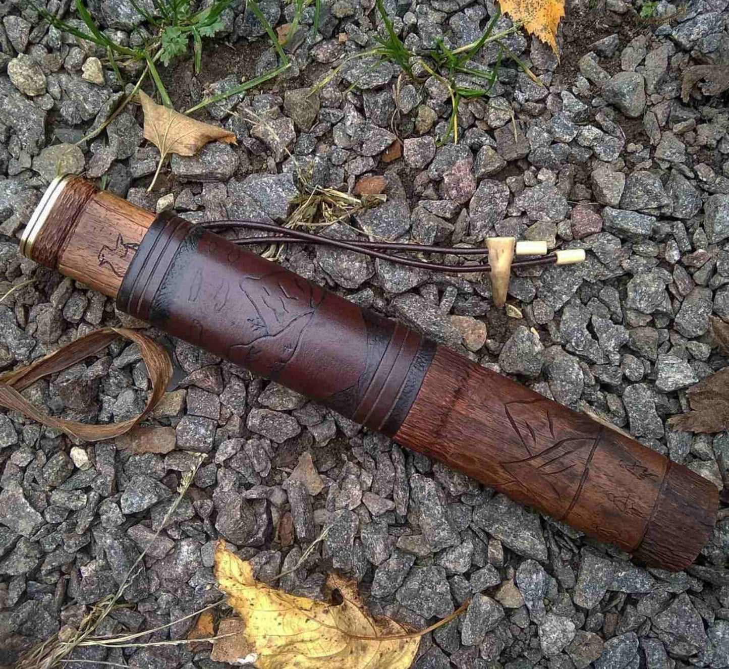 Engraved Yakut knife with sheath
