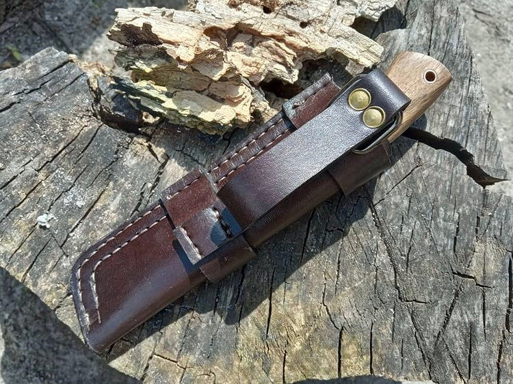 Forged engraved knife
