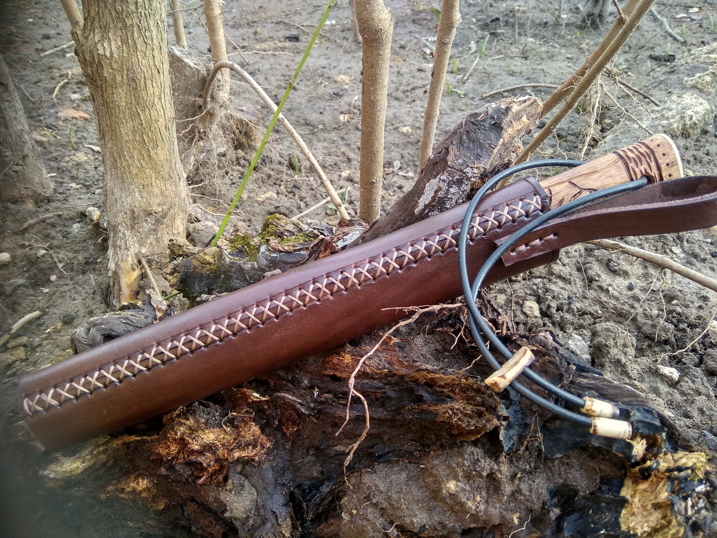 Forged knife with etching
