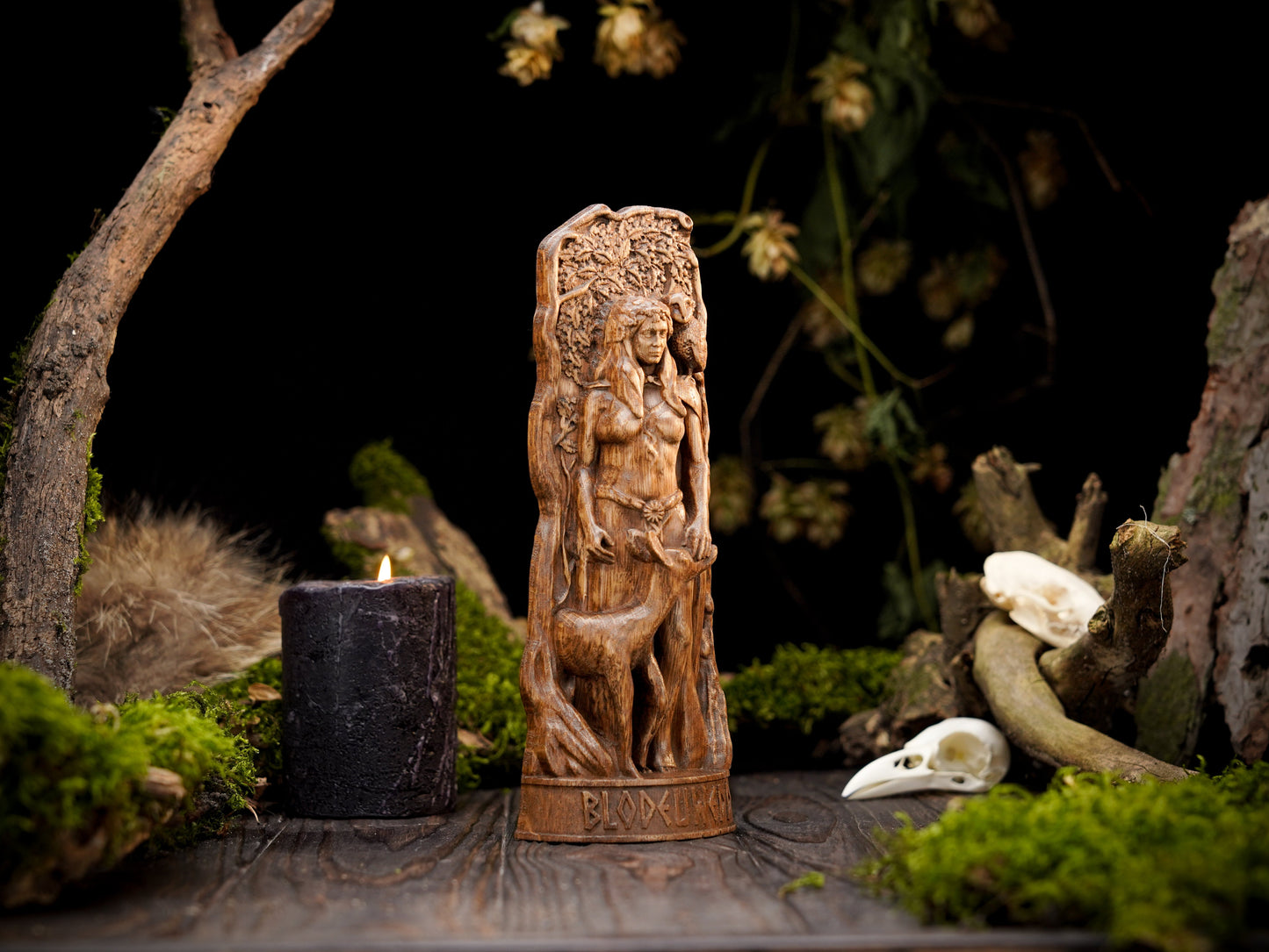 Oak Blodeuwedd Statue