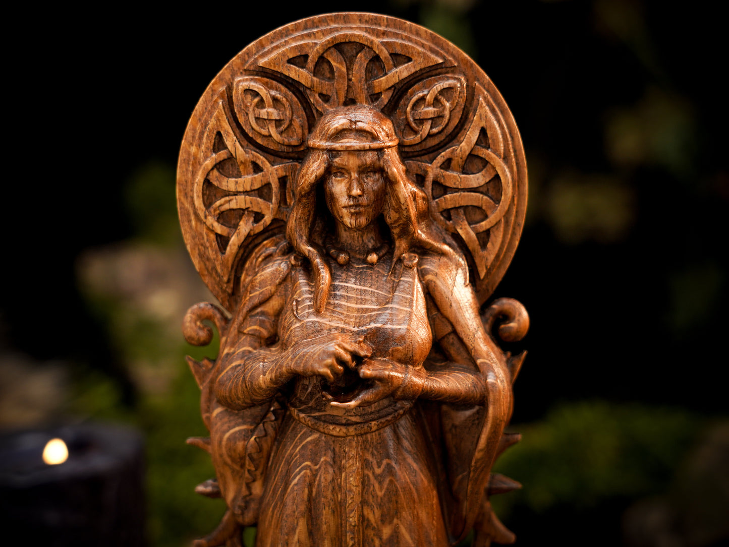 Oak Cerridwen Statue