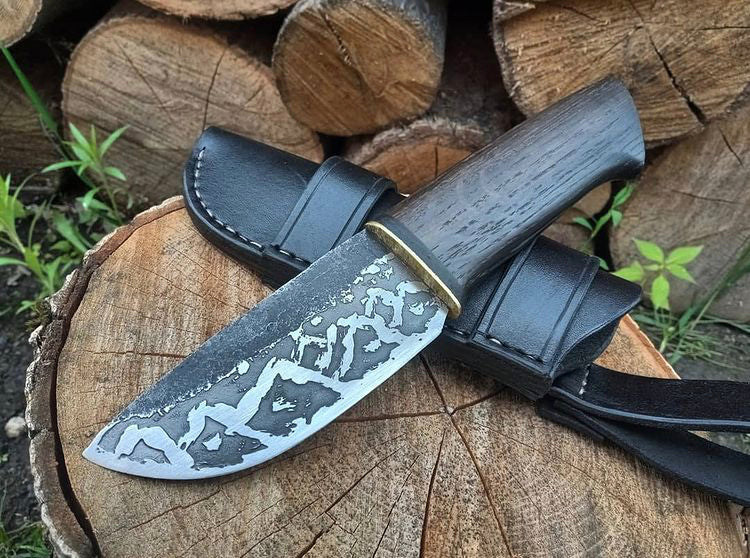 Forged engraved knife