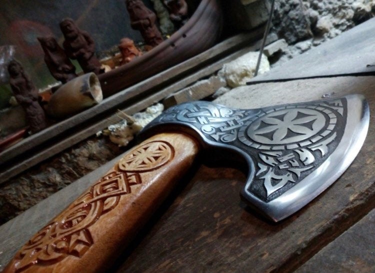 Slavic axe - THUNDER