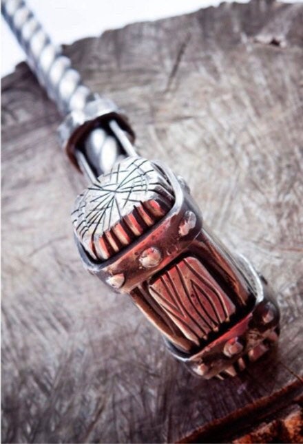 Long handle hammer