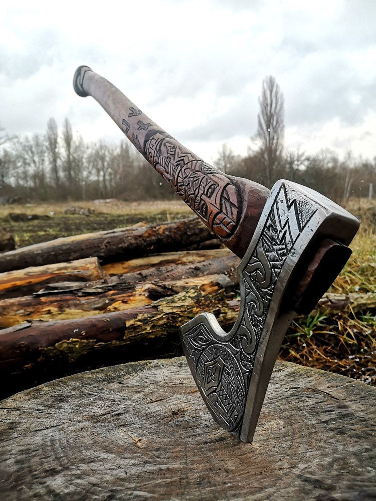Large engraved axe - THOR
