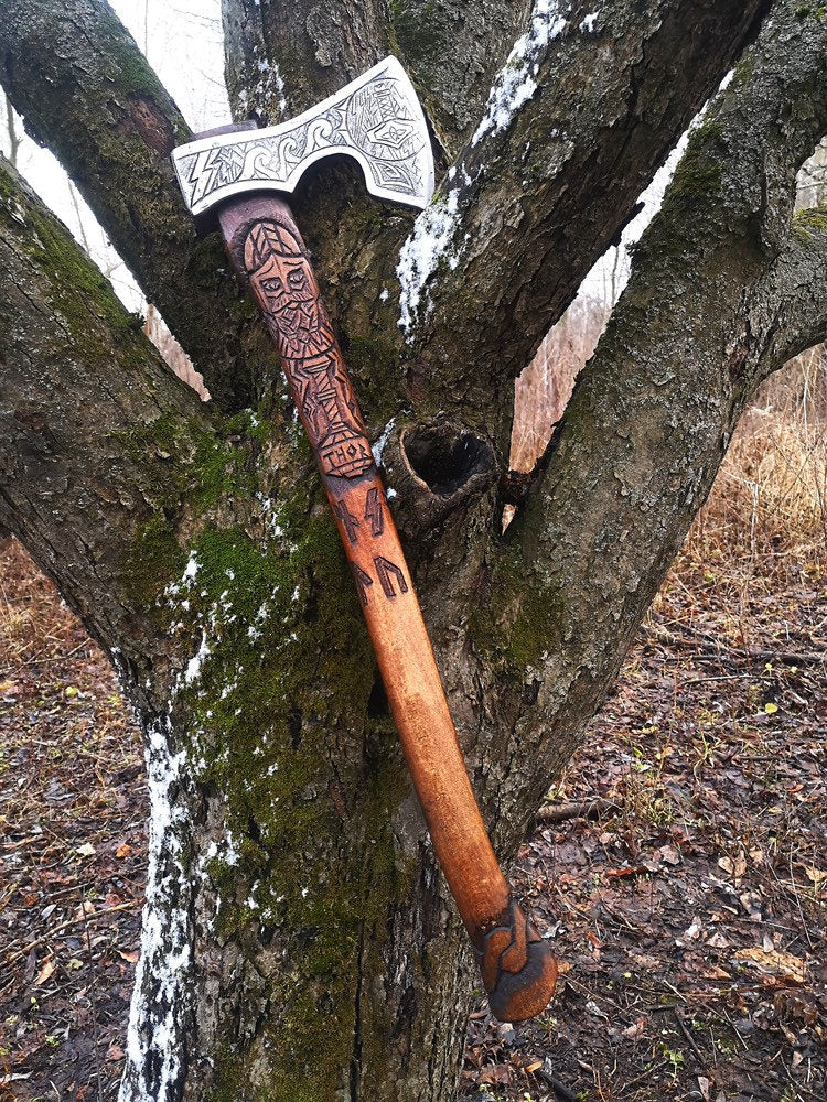 Large engraved axe - THOR