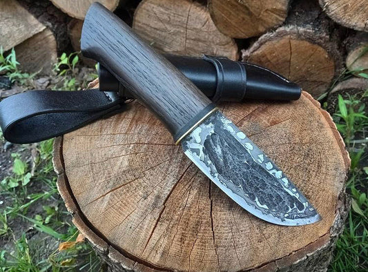 Forged engraved knife