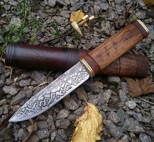 Engraved Yakut knife with sheath