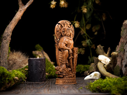 Oak Mannanan Mac Lir Statue