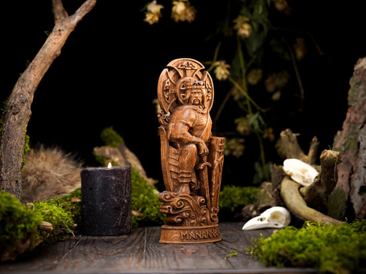 Oak Mannanan Mac Lir Statue
