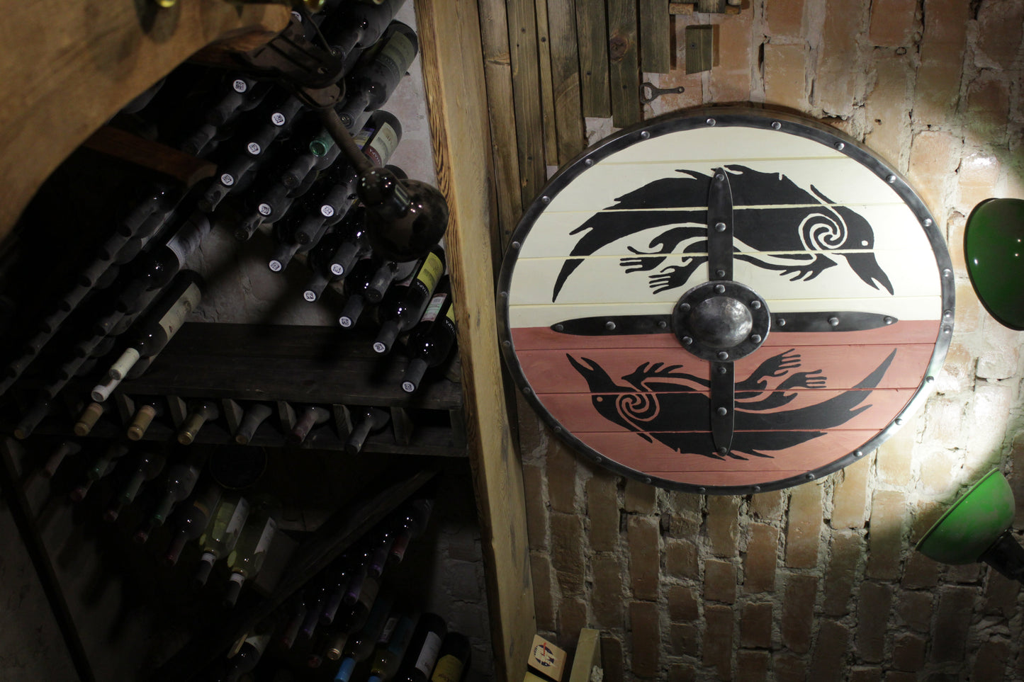 Viking shield "Raven"