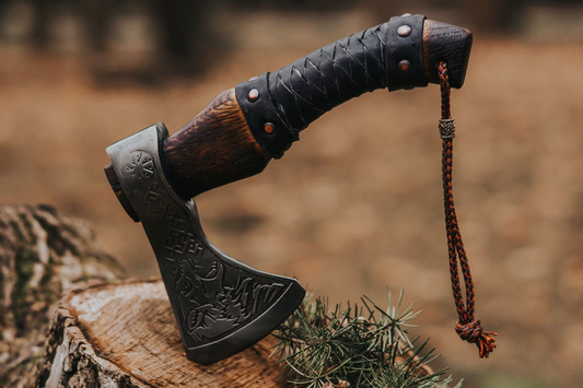 Fist axe -WOLF