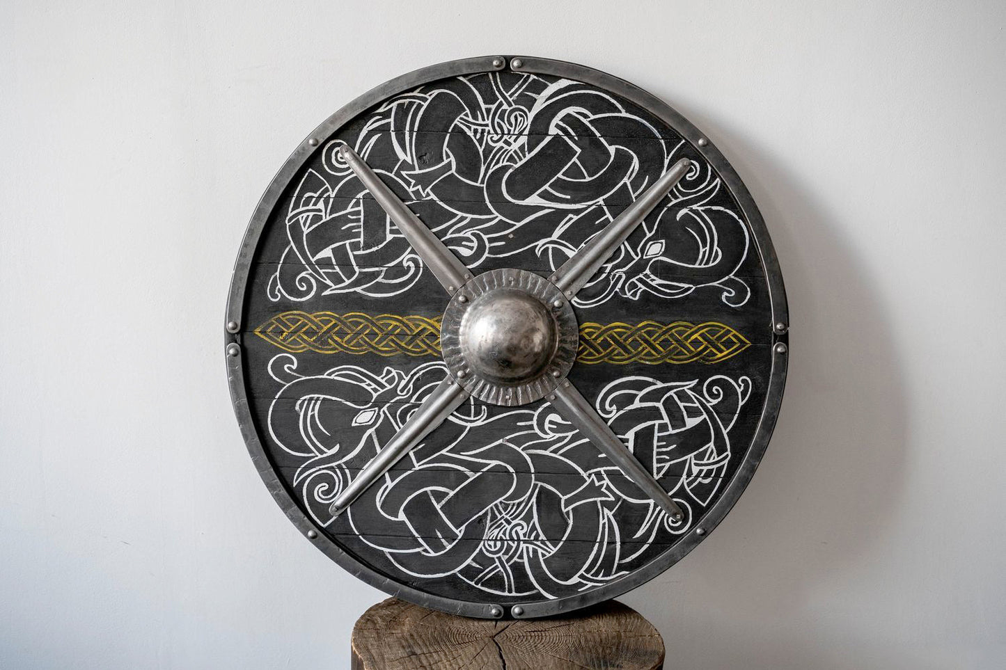 Round shield "Valhalla"