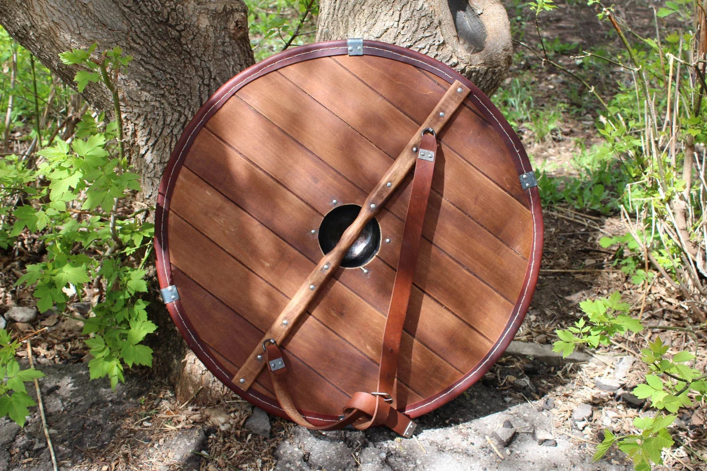 Round shield "Jormungand"