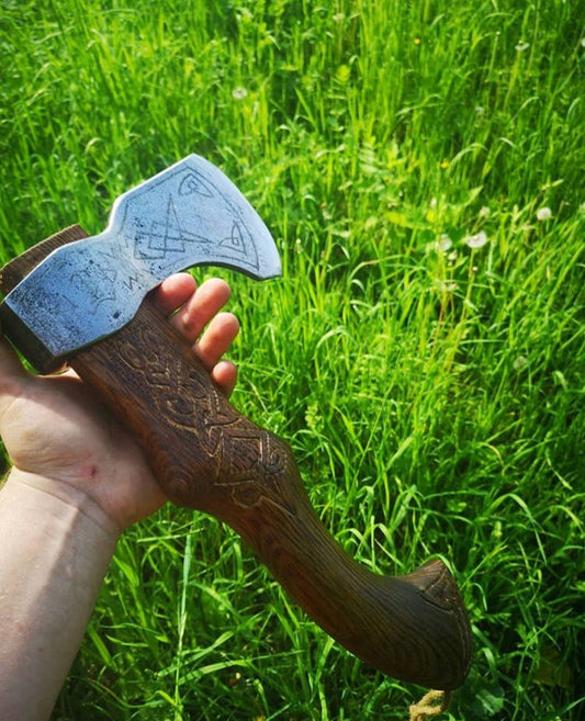 Engraved scandinavian axe