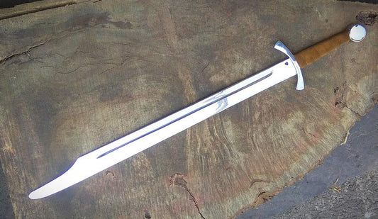 Battle ready falchion