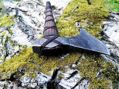 Authentic Ragnar Axe