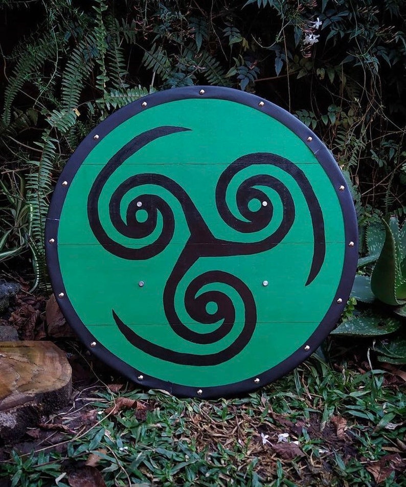 Triskele shield