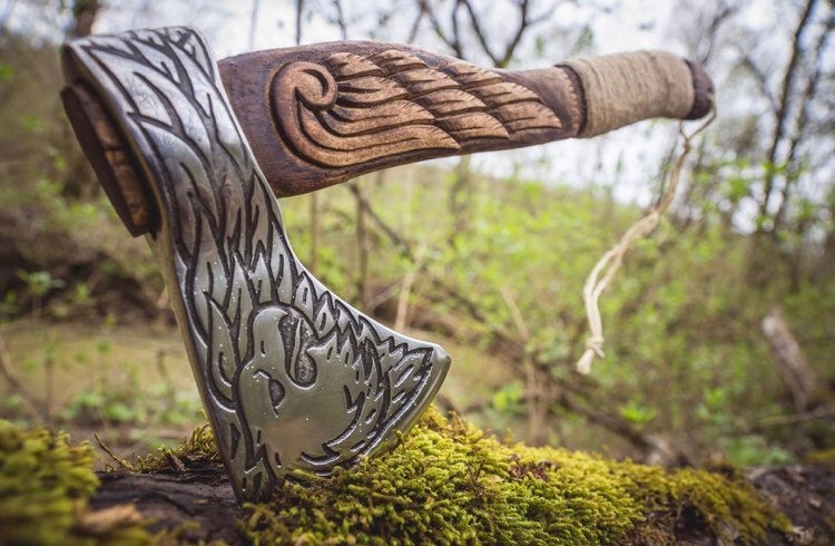 Viking axe - EAGLE