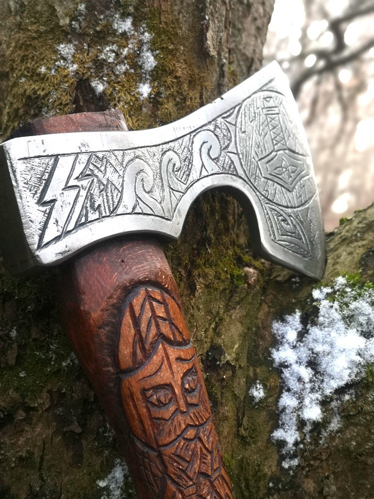 Large engraved axe - THOR