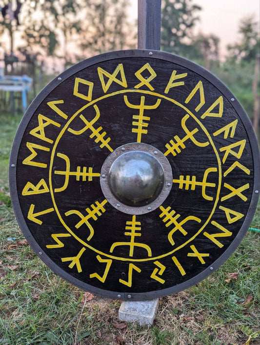 Viking shield "Vegvisir"